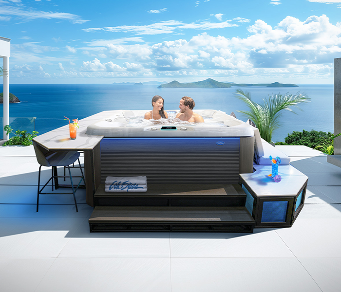 Calspas hot tub being used in a family setting - Sarasota